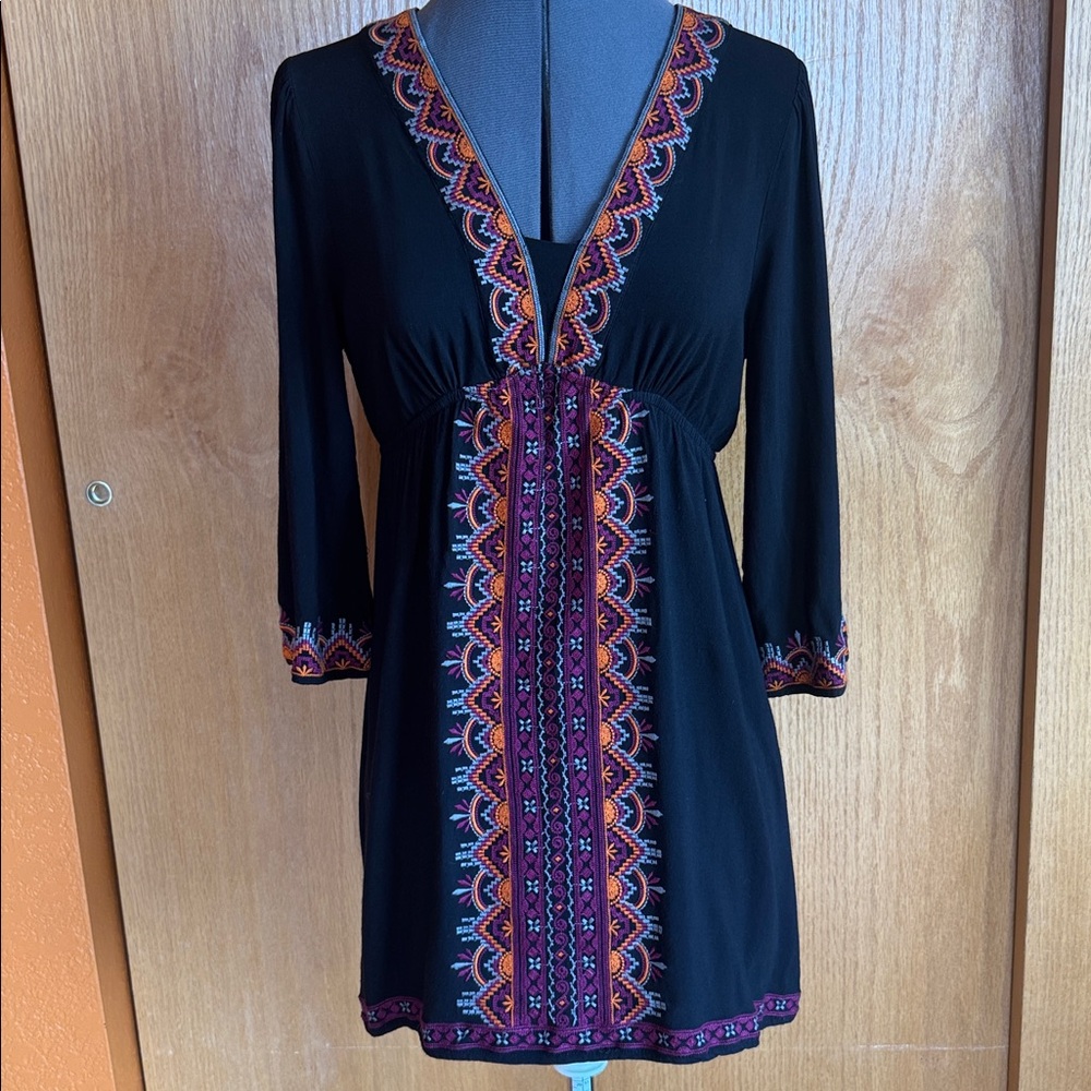 WD NY Embroidered Tunic